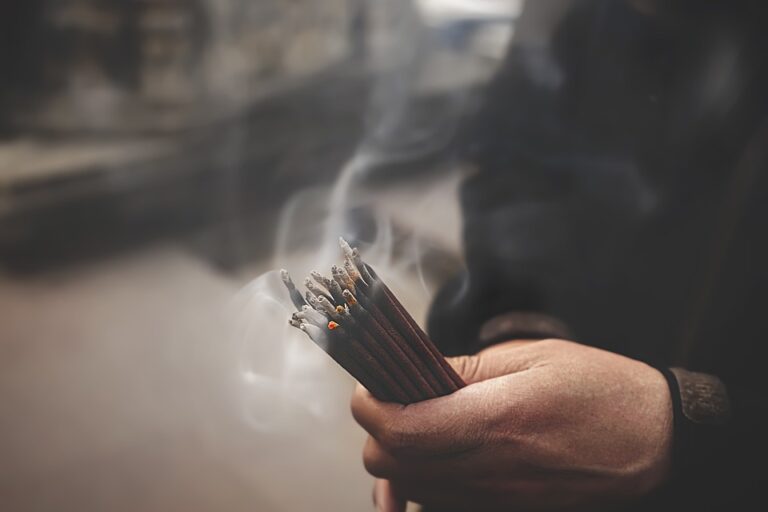 Utiliser la magie blanche pour attirer l’amour ou l’attention de l’être aimé 